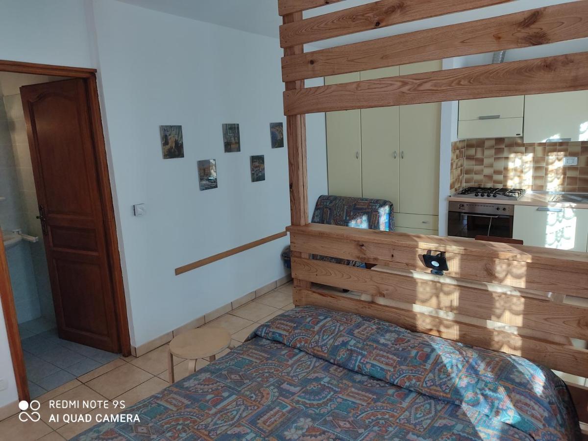 Residenza La Ruina Aparthotel Фенестреле Екстериор снимка
