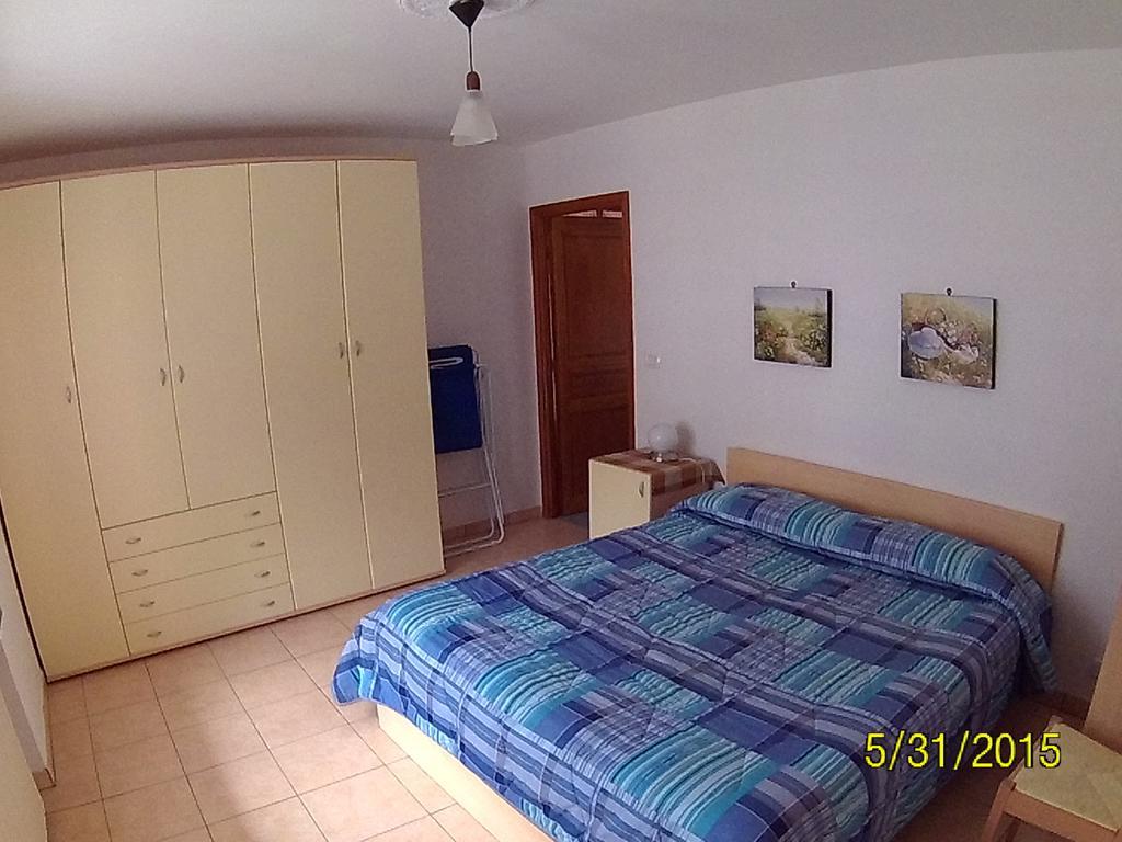 Residenza La Ruina Aparthotel Фенестреле Стая снимка